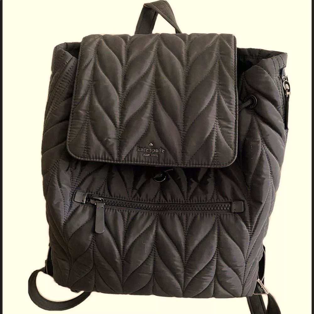 KATE SPADE
QUILTED ELLIE LARGE FLAP BACKPACK
BLACK